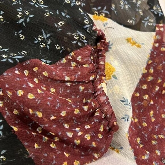 Buckle Willow & Root Sheer Floral Checkered Top XL - Picture 7 of 7